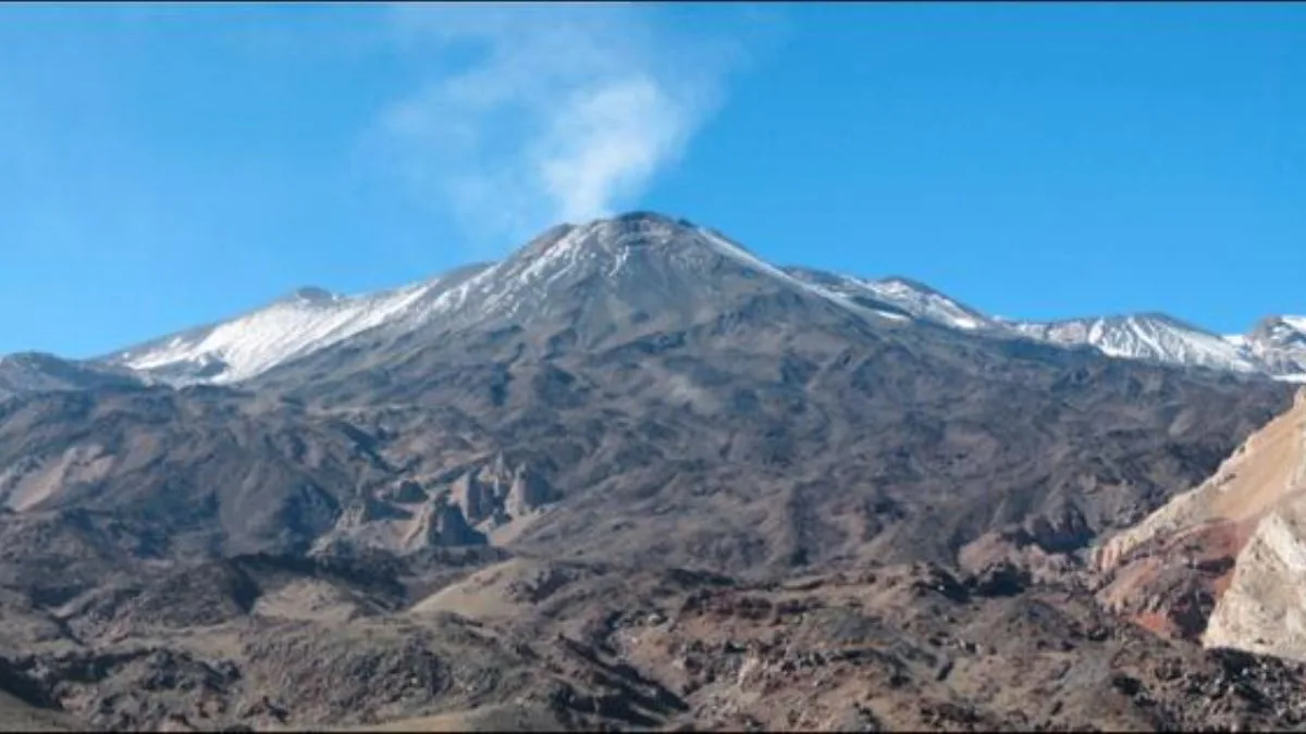 ¡En alerta! Más de 20 sismos sacuden volcán en la Región Metropolitana: Esto reveló el Senapred