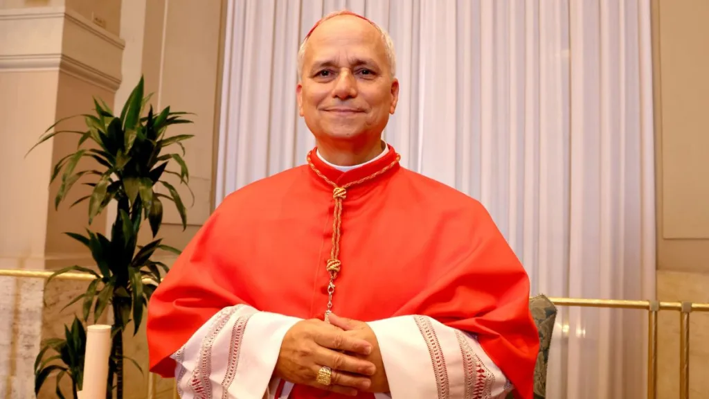 Cardenal Robert Prevost nuevo Papa