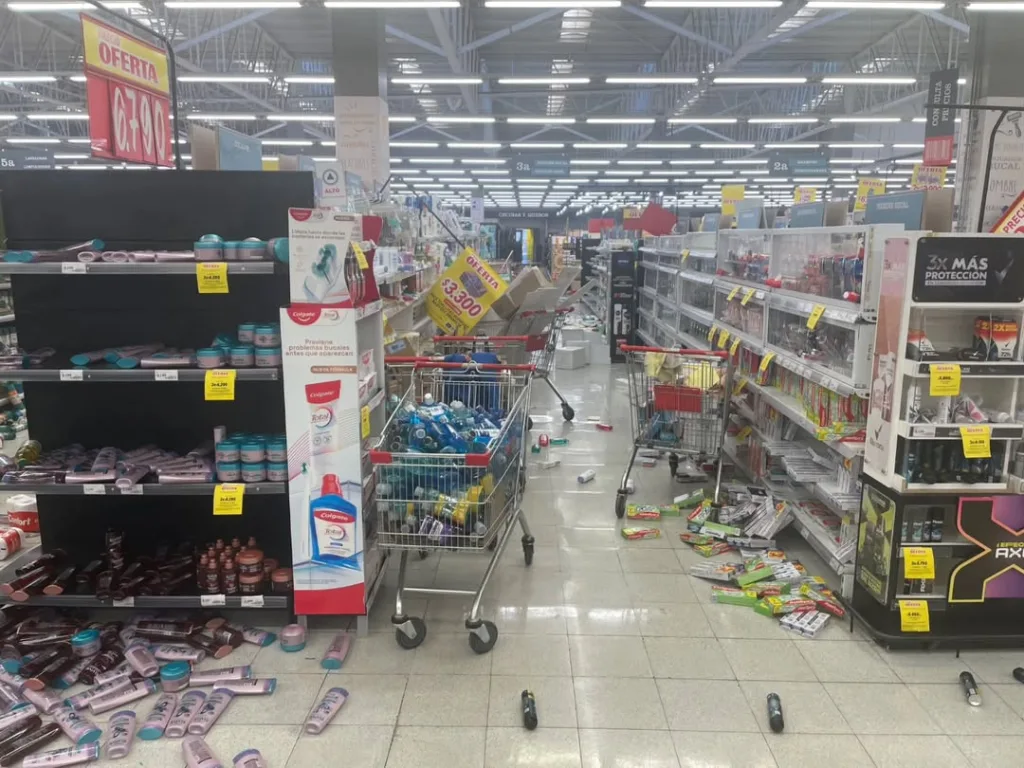 Daños por sismo de 6,4 en el Norte de Chile.