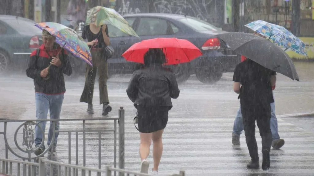 Lluvia En La RM