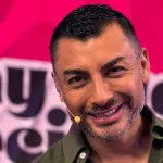 Cantante ofrece golpes a Andrés Caniulef