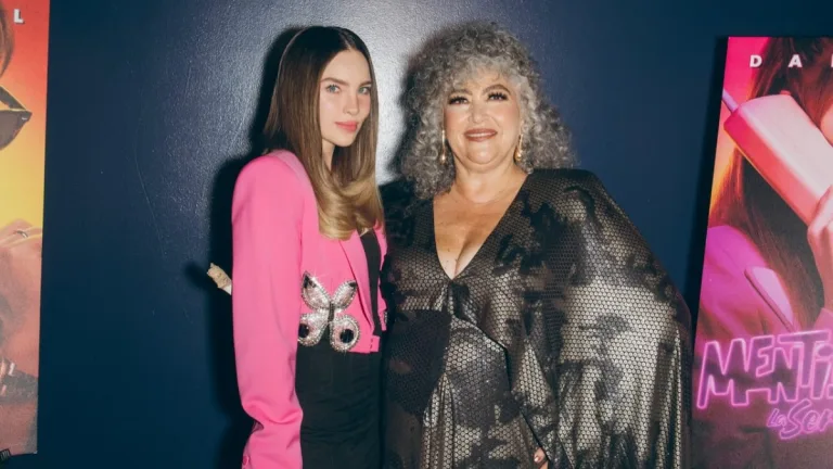 ¡Un Momento Mágico Entre Dos Reinas! Belinda CantóÉl Me Mintió Con Amanda Miguel En El Piano Y Le Llovieron Elogios