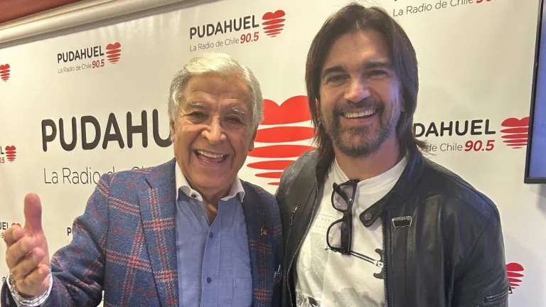 Muy Feliz De Encontrarme Con El Cariño De La Gente Juanes Visitó Los Estudios De Radio Pudahuel En Medio Del Lanzamiento De Su Nueva Canción