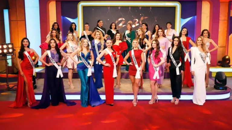 Miss Universo (2)