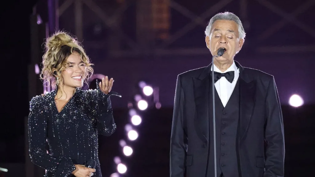 Karol G Brilló En Concierto En El Vaticano Cantó Junto A Andrea Bocelli