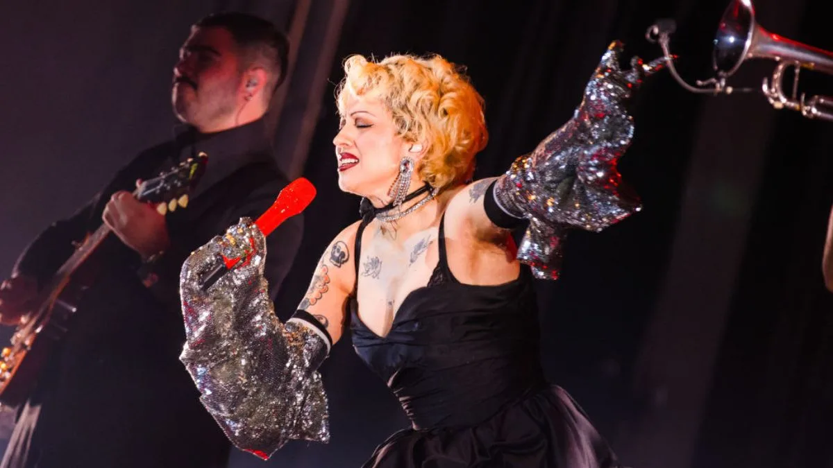 ¡Bravo! Mon Laferte al Latin Grammy 2025: Compite con Karol G y Bad Bunny
