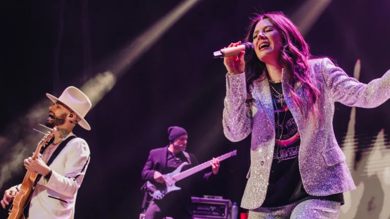 Jesse Y Joy
