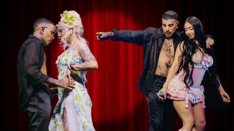 Rauw Alejandro Sorprende En Su Último Show En Chile Con Paloma Mami Y Mon Laferte Como Invitadas Especiales