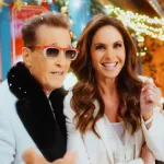 “Santa Claus Llegó A La Ciudad” Emmanuel Lanza Emotivo Clásico Navideño Junto A Lucero