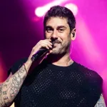 Tras Éxito De Ventas Melendi Agenda Segunda Fecha En Gran Arena Monticello (1)