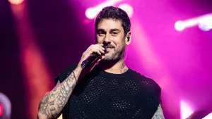 Tras Éxito De Ventas Melendi Agenda Segunda Fecha En Gran Arena Monticello (1)
