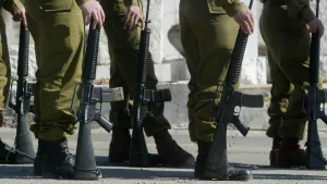 Militar chileno, Santiago Sinclair Oyaneder, muere a los 97 años.