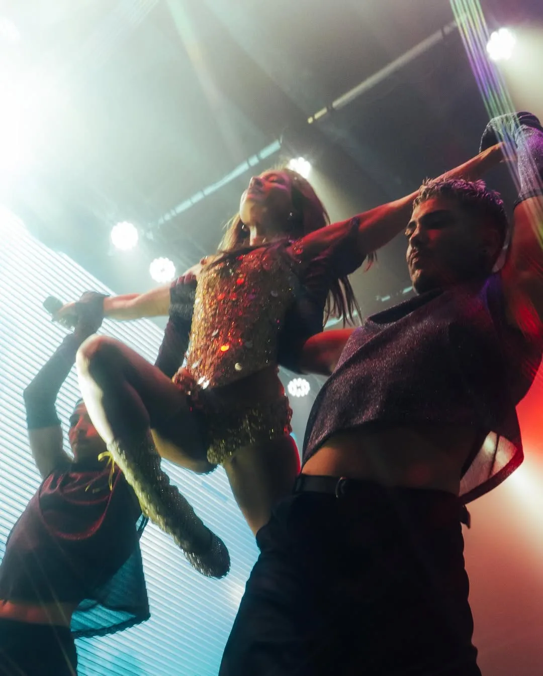 #Cobertura @princesa.alba Se Presentó En @blondieclubcl La Tarde Del Domingo 18 De Enero Para (3)