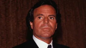 Julio Iglesias (2)