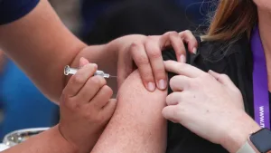 Este Domingo Inicia La Campaña De Vacunación Contra La Influenza Estos Son Los Grupos Que Deben Inocularse