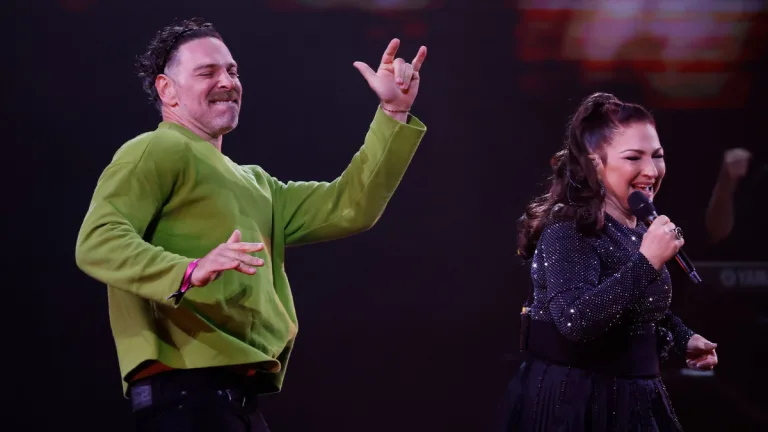 José Antonio Neme Se Subió Al Escenario Con Gloria Estefan
