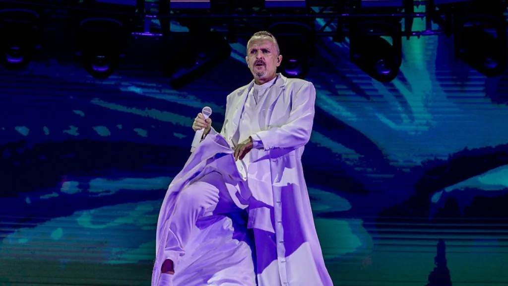 Miguel Bosé