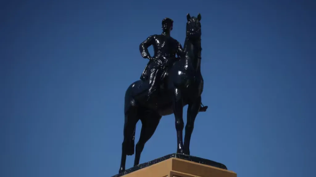 Estatua Manuel Baquedano
