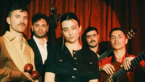 Catalina Y Las Bordonas De Oro