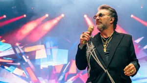 ¡Feliz Cumpleaños, Manuel Mijares! Estas Son Las 7 Mejores Canciones Del Mexicano Según Radio Pudahuel