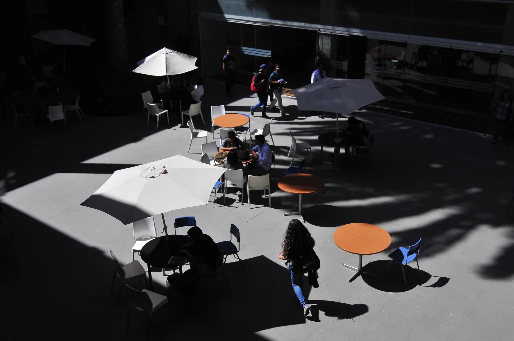 Primer Día De Clases En La Universidad Catolica De Valparaíso