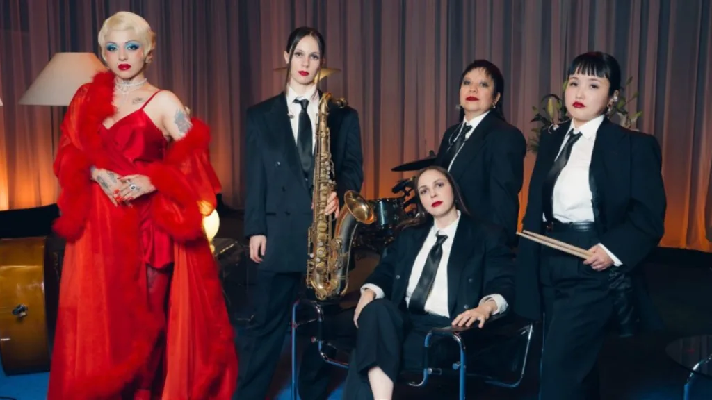 Mon Laferte Estrenó Spotify Session