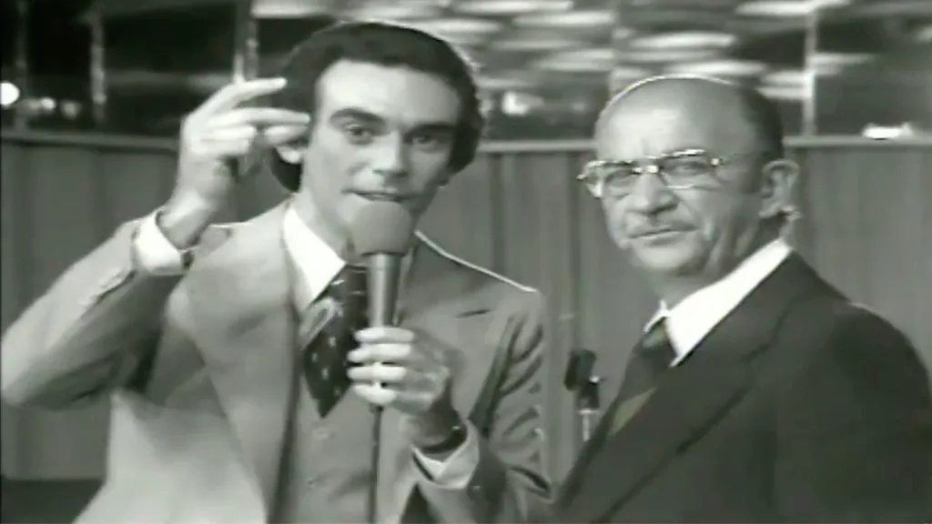 ¿Recuerdas El Chasquido De Dedos De César Antonio Santis Se Cumplen 48 Años De La Primera Transmisión A Color En La TV Chilena