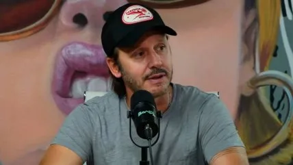 Benjamín Vicuña En Ángel Responde