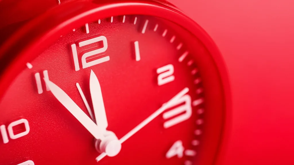 Cambio De Hora Este SÁBADO 4 De Abril ¿Se Adelanta O Retrasa La Hora