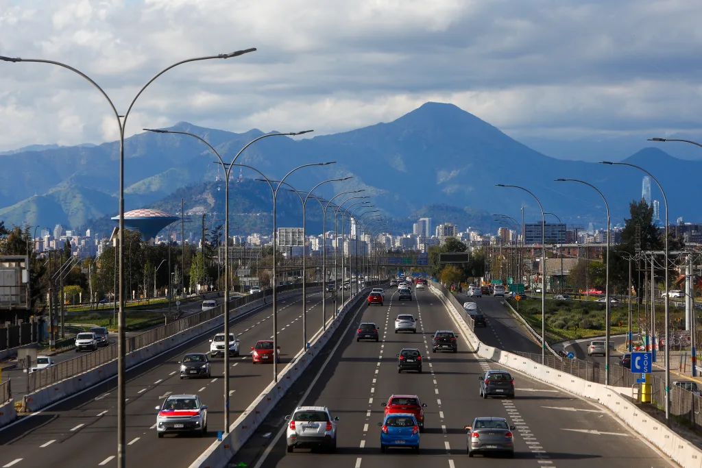Regreso De Automoviles A La Capital El último Día De Fin De Semana Largo