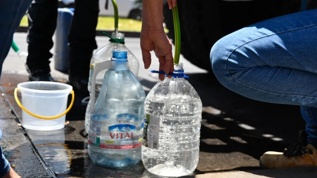 Corte De Agua Hoy (3)