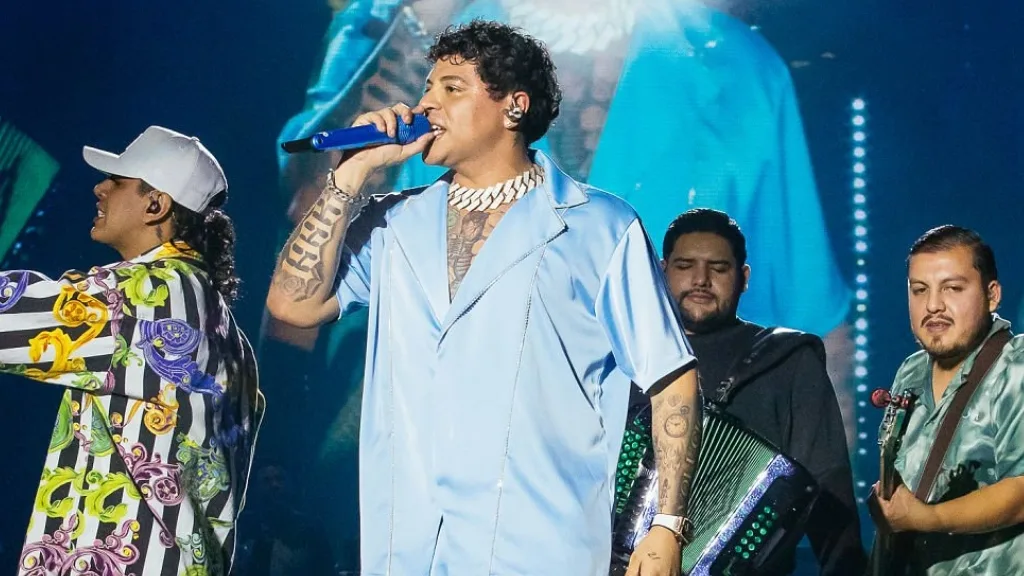 Grupo Firme En Chile La Banda Mexicana Se Presenta Esta Noche Por Primera Vez En Nuestro País (2)