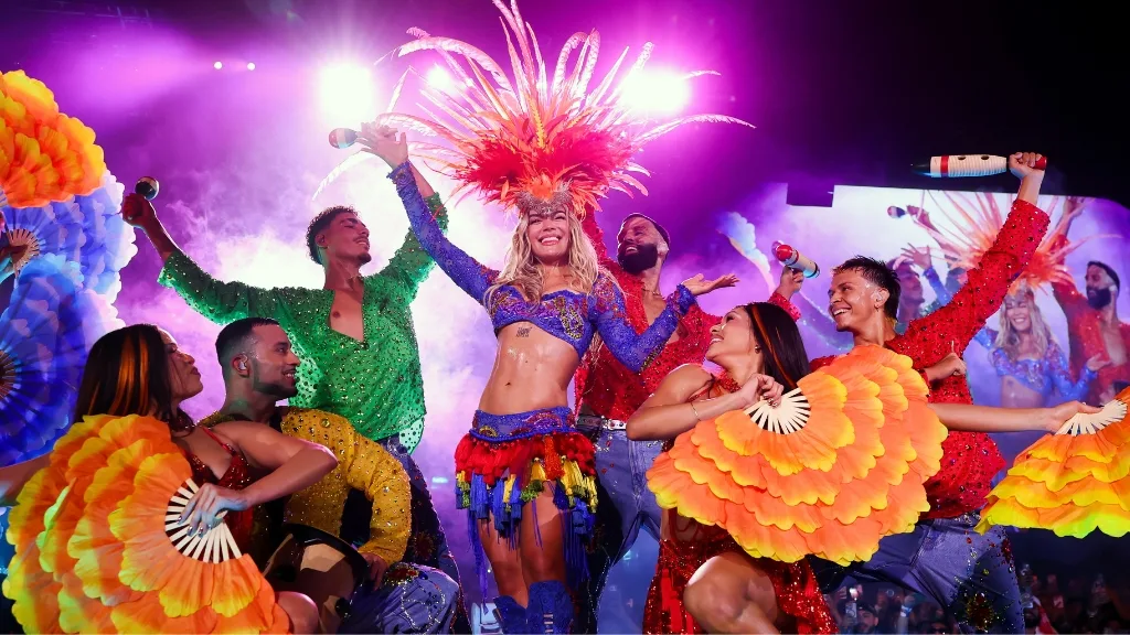 Karol G Deslumbra En Coachella 2026 Grandes Invitados, Homenaje Latino Y Momento Histórico