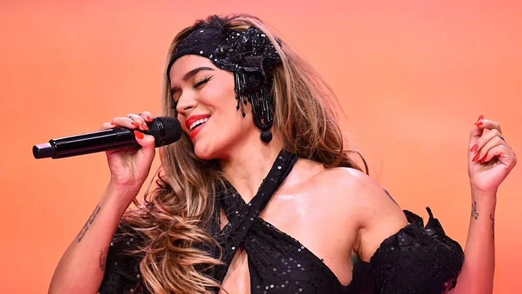 Karol G Hará Historia En Coachella Como La Primera Latina En Encabezar El Cartel ¿Cómo Ver Su Show EN VIVO Y GRATIS