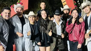 Cantante De Cumbia
