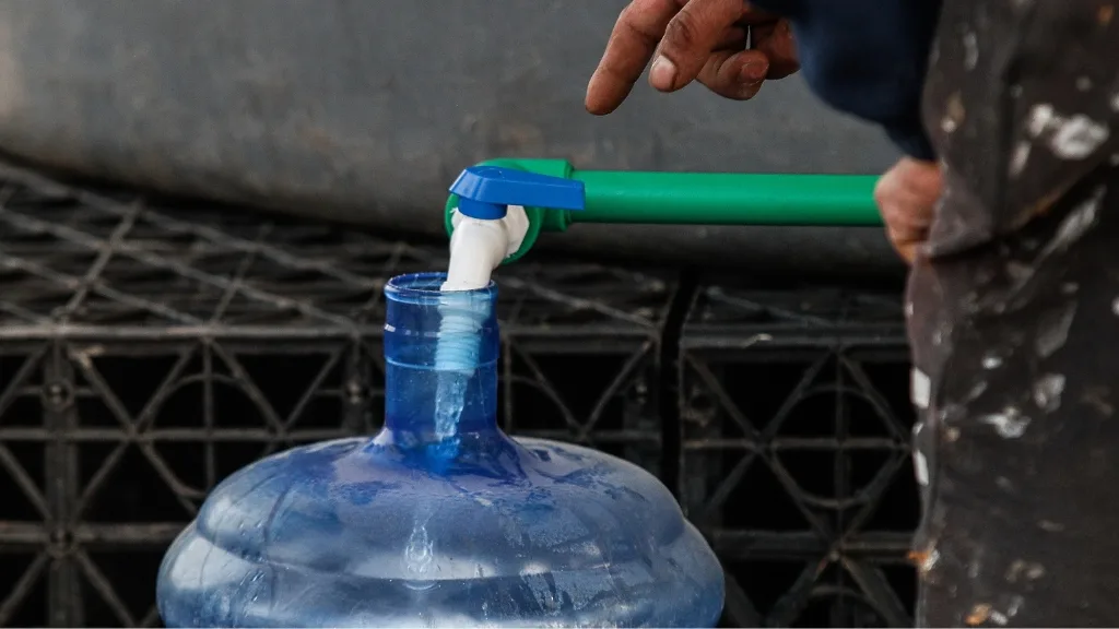 Megacorte De Agua Afecta A 8 Comunas De La RM Estos Son Los Principales Puntos De Abastecimiento (10)