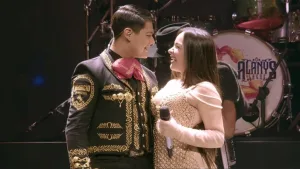 Alanys Lagos E Ignacio Ormazábal Protagonizaron Romántico Momento En Show En Vivo (2)