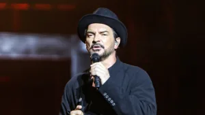 Justo En Medio Del Concierto El Gesto De Ricardo Arjona Con Trabajadores Del Movistar Arena Que Emocionó A Sus Seguidores