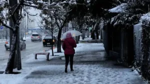 Nieve Y Lluvia En Santiago