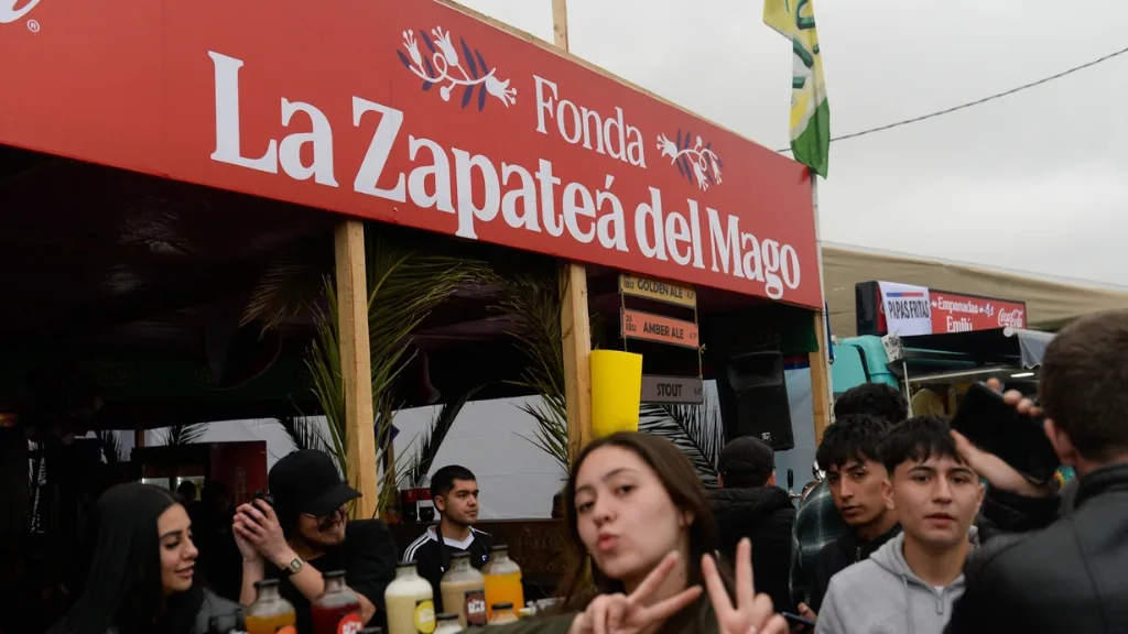 Desde “¿A Cuánto El Chico” Hasta “La Gala Del Mago” Los Llamativos Nombres De Las Fondas Este 2026 (7)