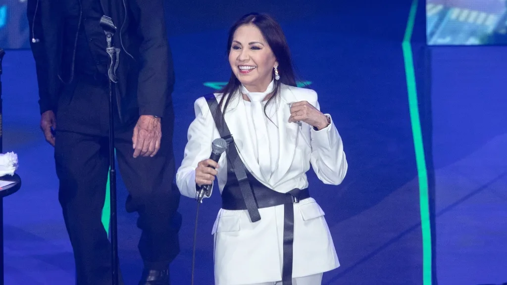 Ana Gabriel Confirma Su Regreso A Chile Con Su Gira “Claro De Luna”